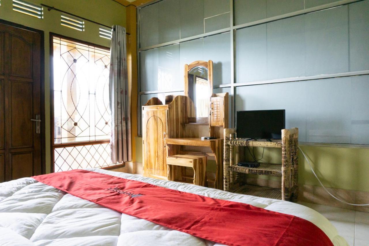 Reddoorz Near Senaru Rinjani Hotell Exteriör bild